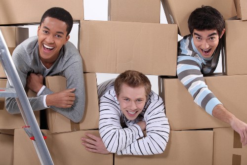 Secure short-term storage units in Stgiles for household and business items