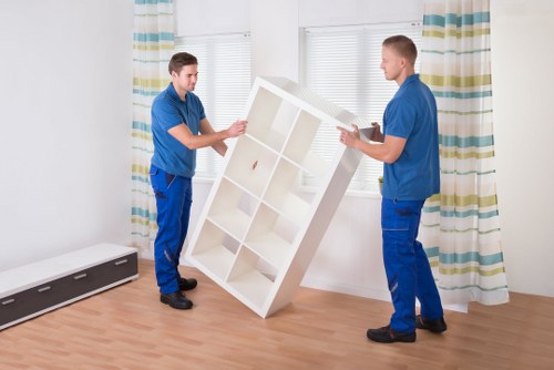 Flexible man and van service for furniture and boxes in Stgiles
